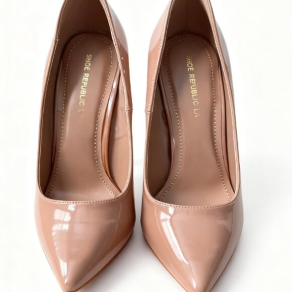 Tan  Heels - Picture 1 of 2
